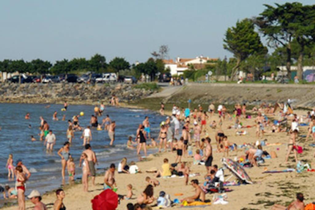 Le Clos Des Flots - La Plage La Flotte Esterno foto