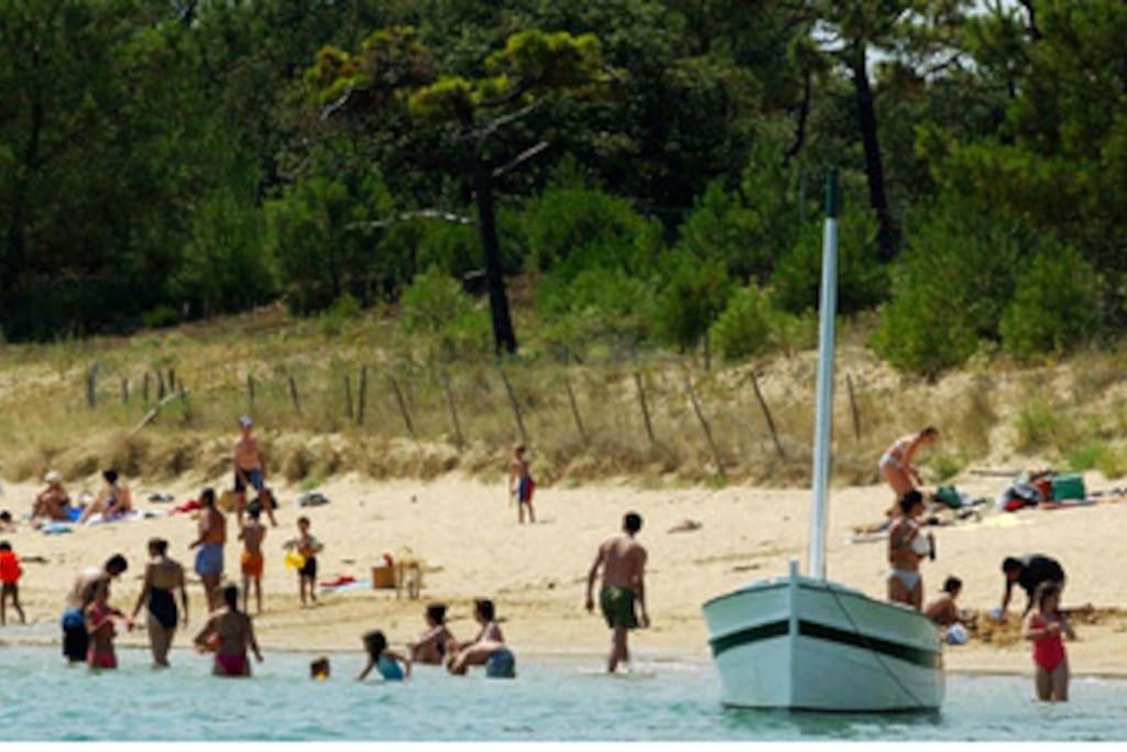 Le Clos Des Flots - La Plage La Flotte Esterno foto
